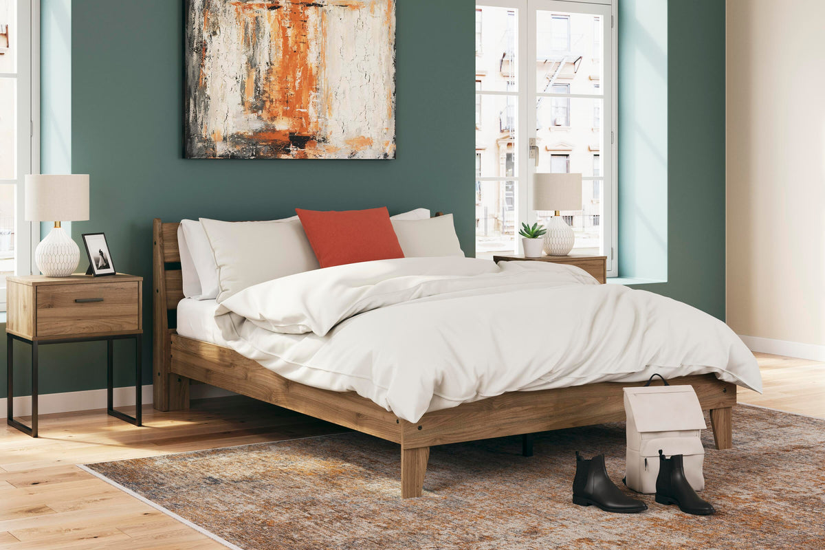 Deanlow Queen Platform Panel Bed