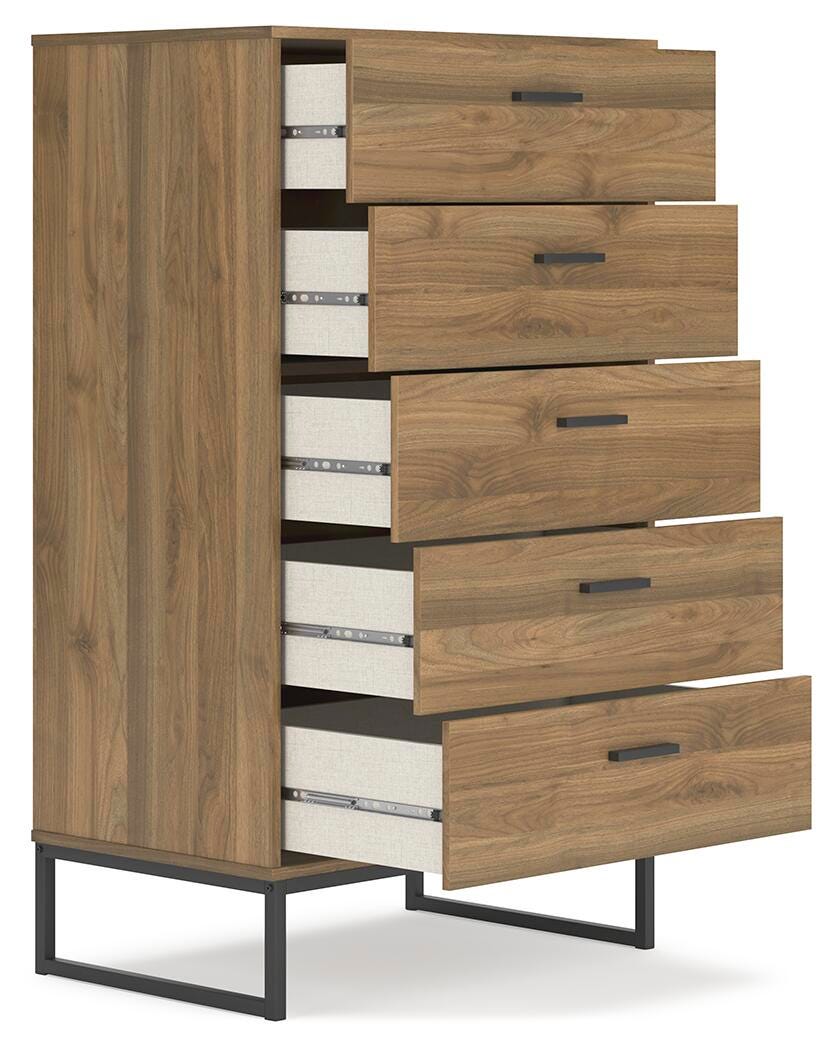 Deanlow Platform Panel Bed Set - Full, Dresser and Chest