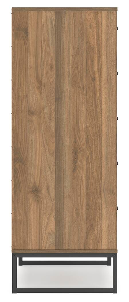 Deanlow Platform Panel Bed Set - Full, Dresser and Chest