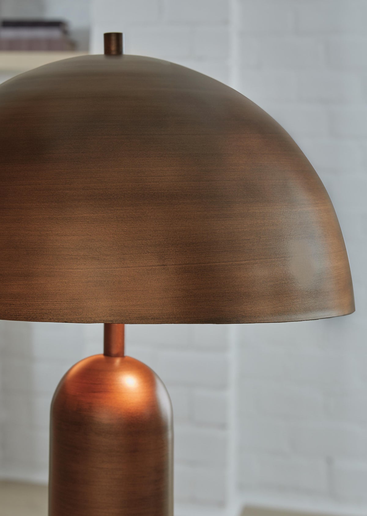 Wendfield Metal Table Lamp (1/CN)