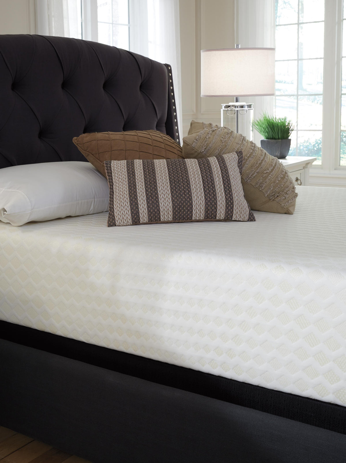 Chime 12 Inch Memory Foam Queen Mattress
