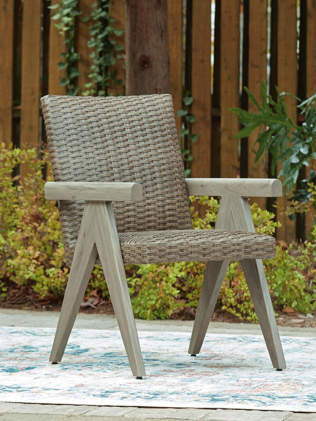 Cliff Trails Outdoor Dining Table and 4 Chairs