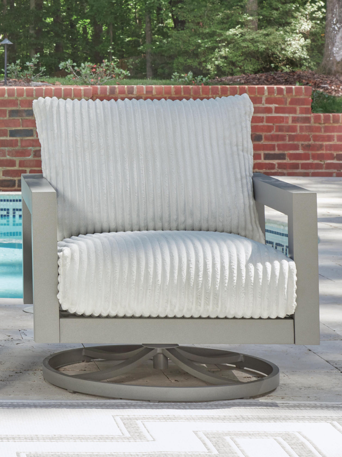 Hurley Park Outdoor Sofa, 2 Lounge Chairs and Coffee Table