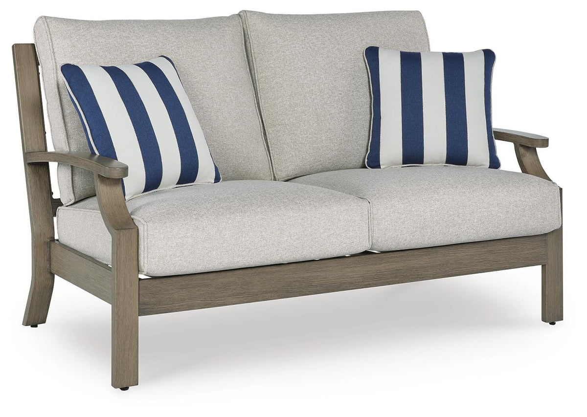 Rainier Ranch Loveseat w/Cushion Nuvella®