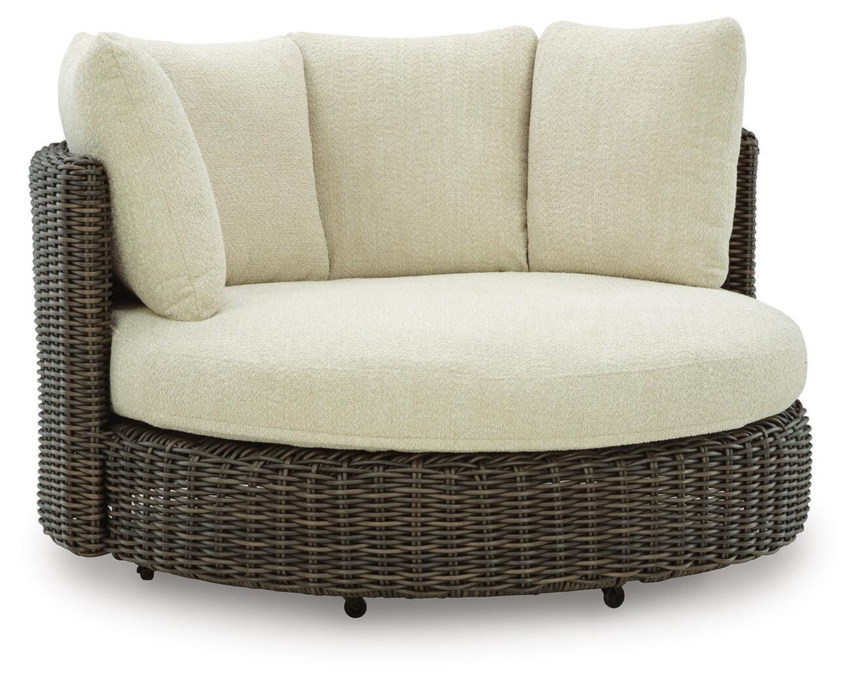 Kimora Swivel Lounge Chair w/Cushion Nuvella®