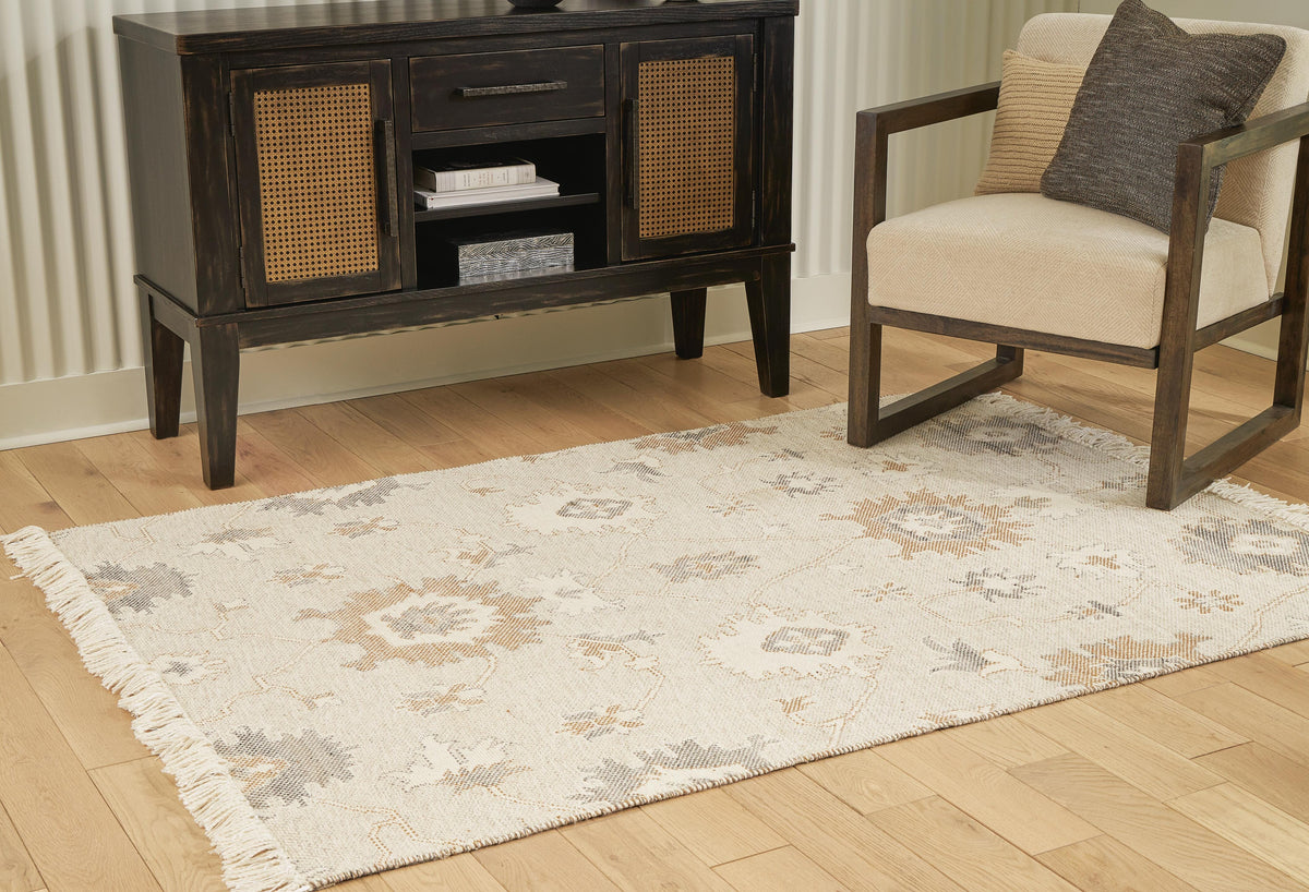 Calkin Medium Rug - 5' x 7'