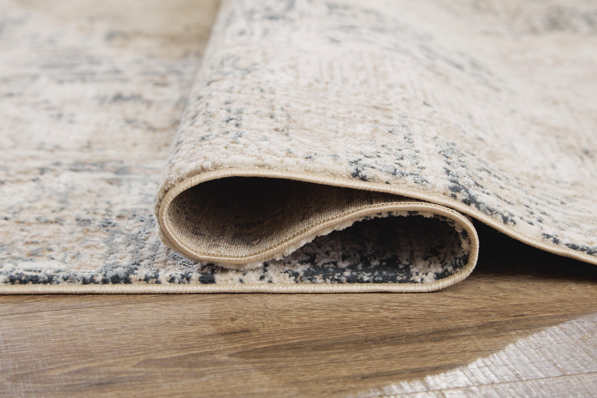 Gentor Medium Rug - 5' x 7'