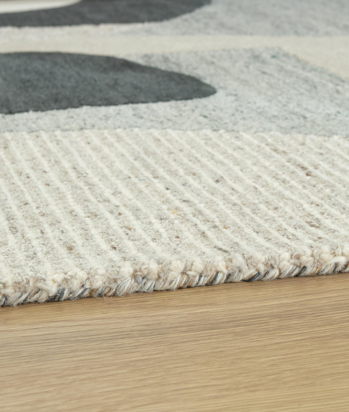 Edrickhill Medium Rug - 8' x 10'