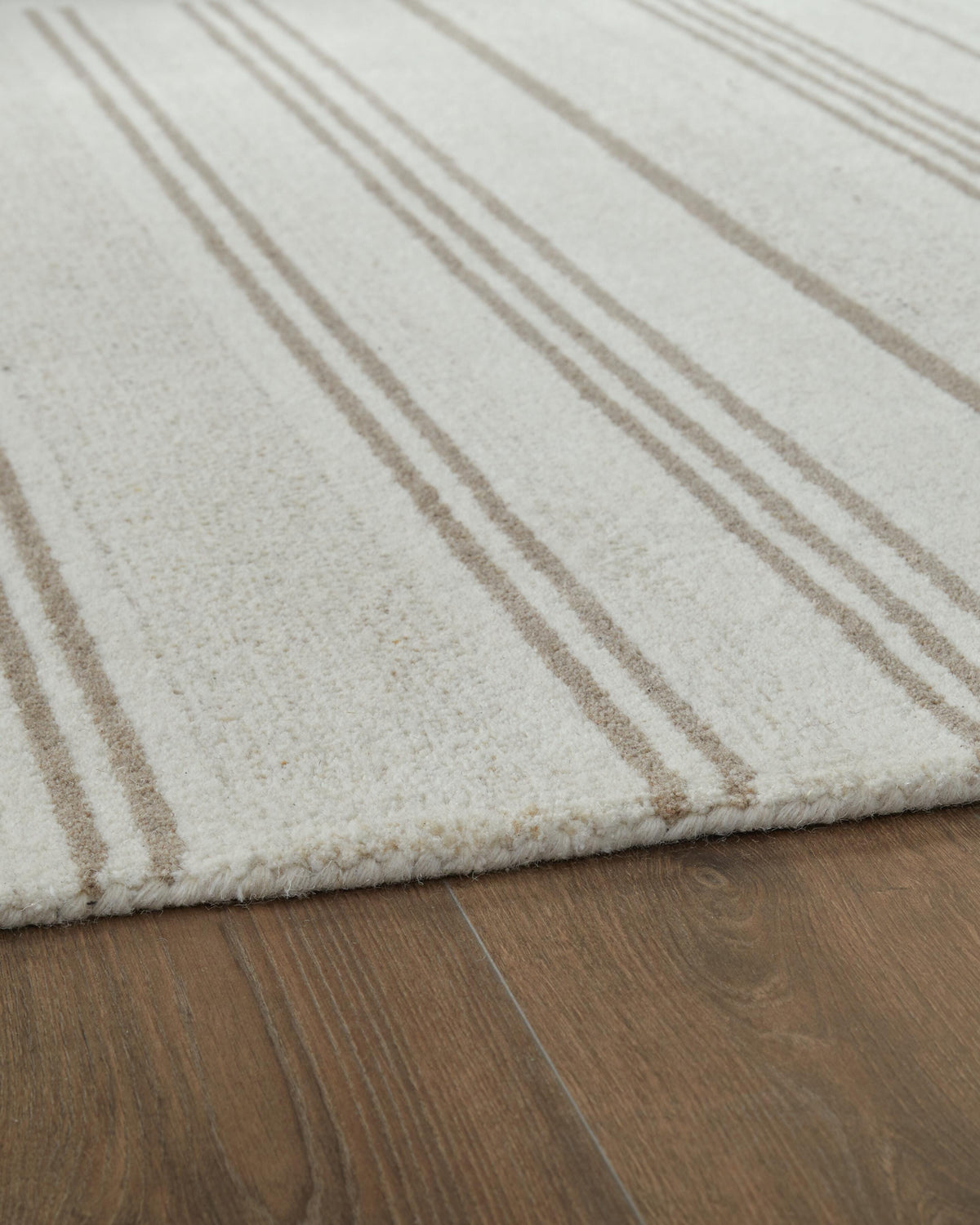 Gadence Medium Rug - 8' x 10'