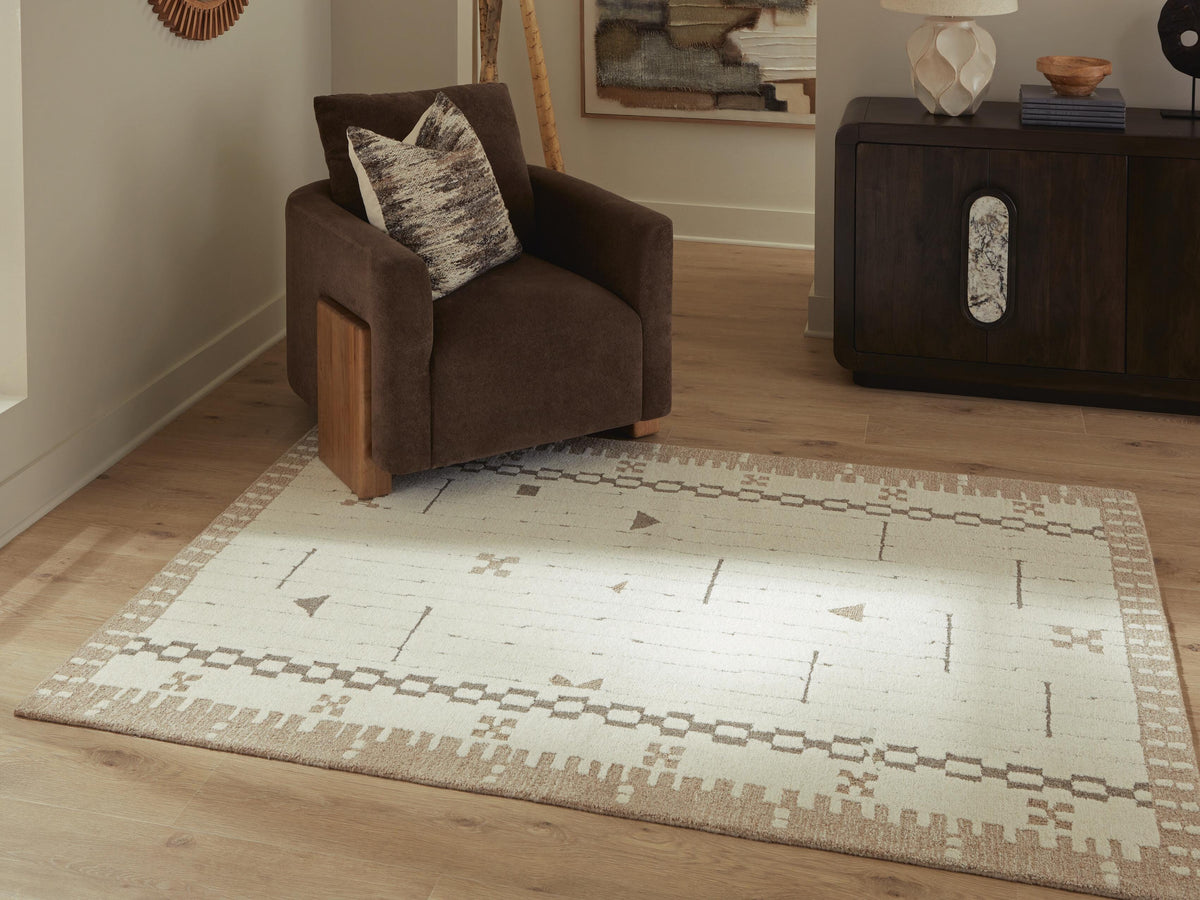 Dot Medium Rug - 5' x 7'