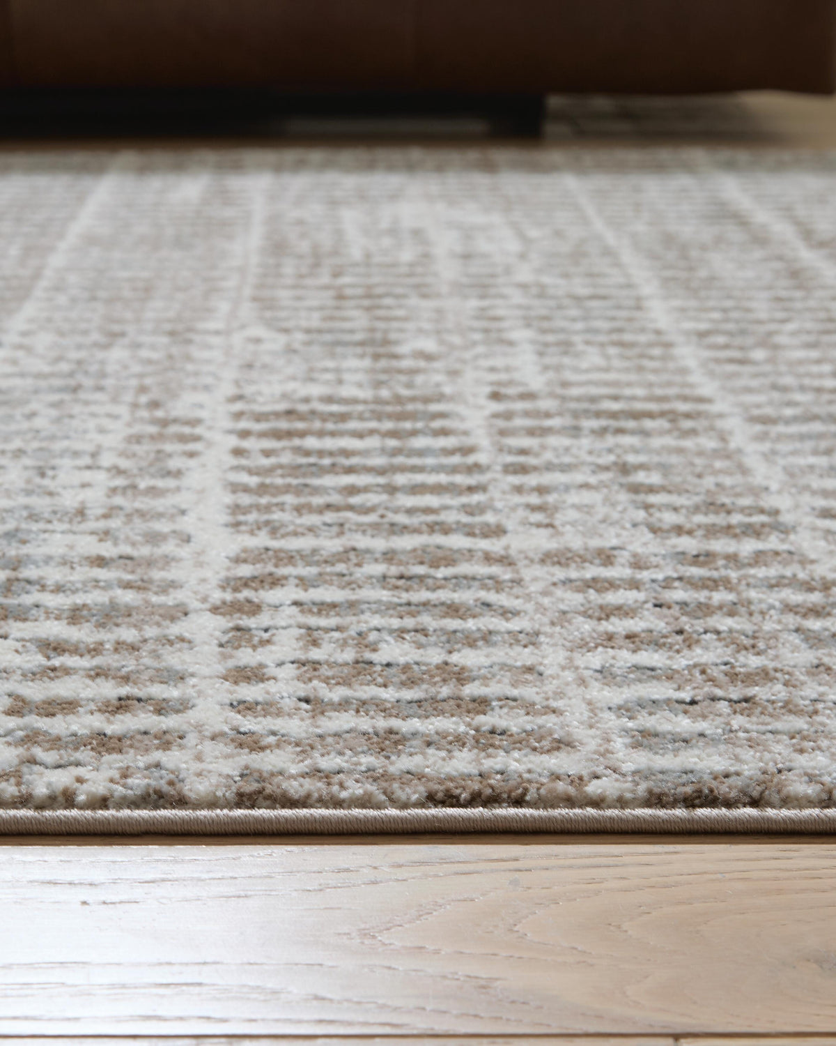 Fuadwick Medium Rug