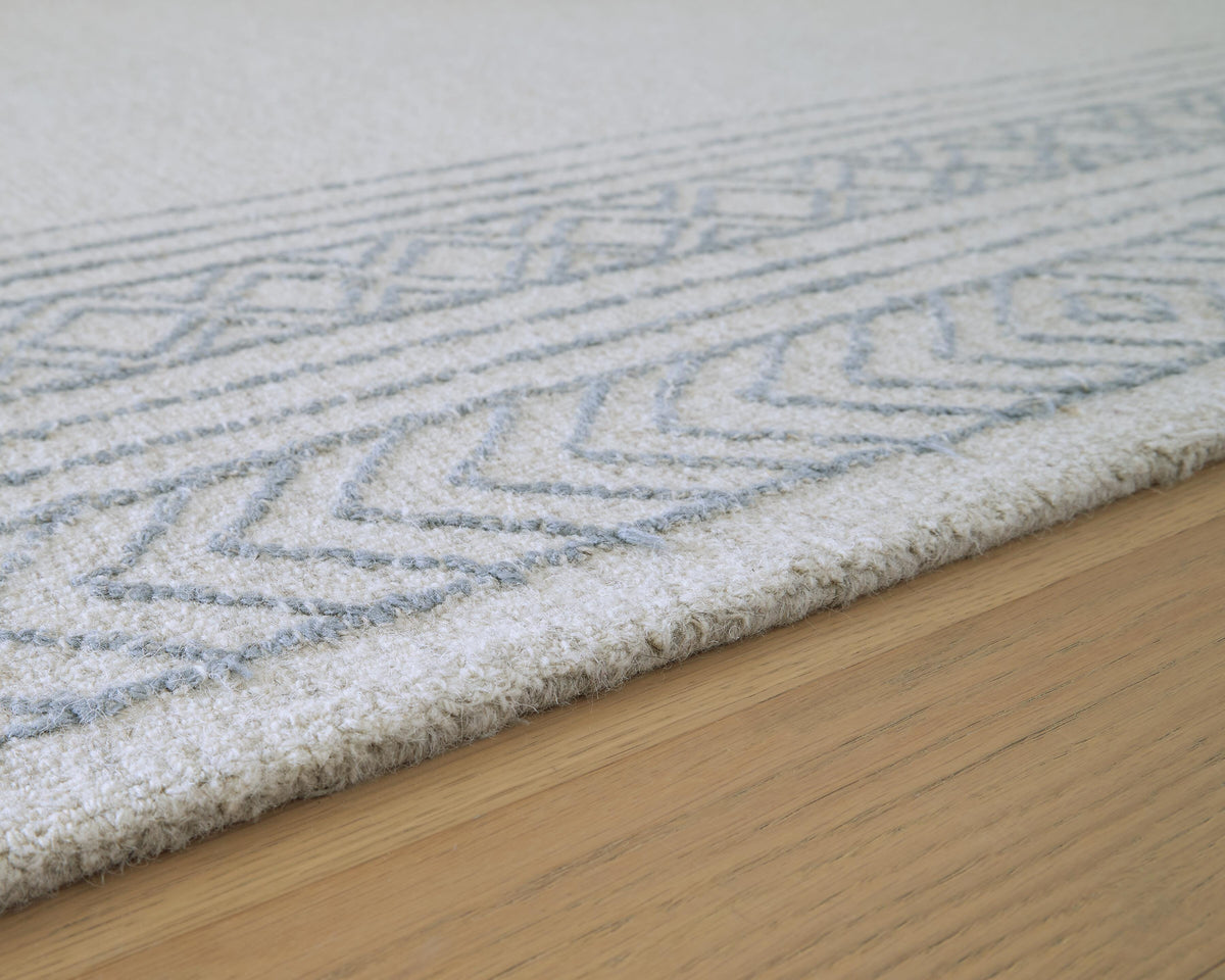 Azelhurst Medium Rug - 8' x 10'