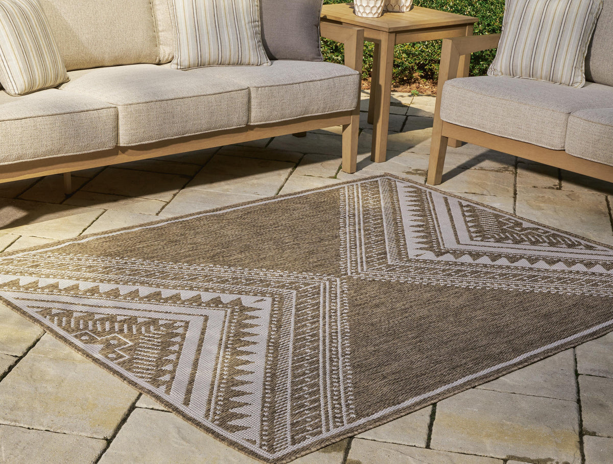 Dunsler I/O Medium Rug - 8' x 10'