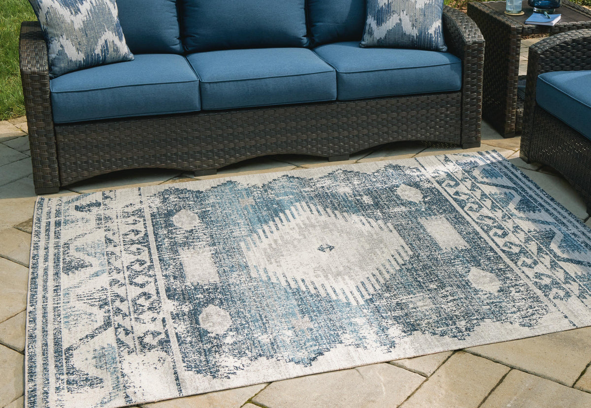 Daddridge I/O Medium Rug - 8' x 10'