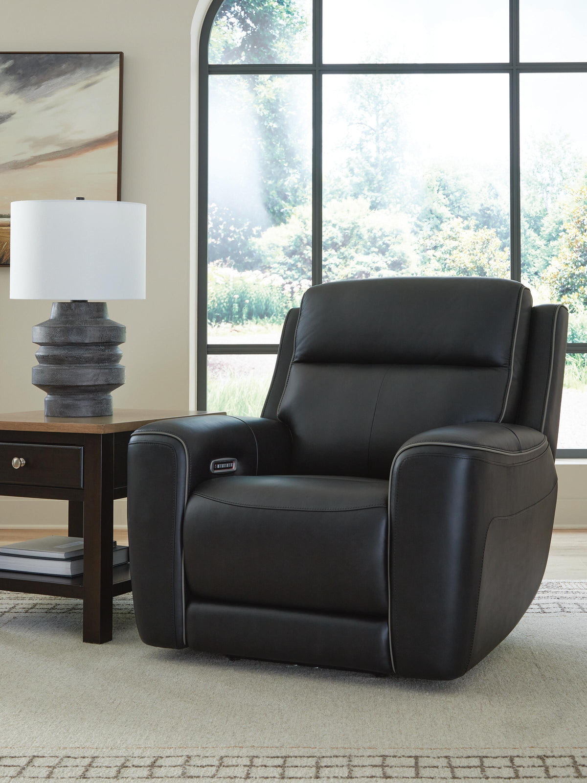 5Z-Comfort PWR Recliner/ADJ Headrest Leather