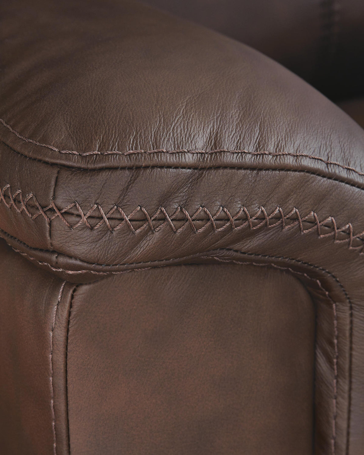 Bleckley PWR REC Loveseat/CON/ADJ HDRST Leather