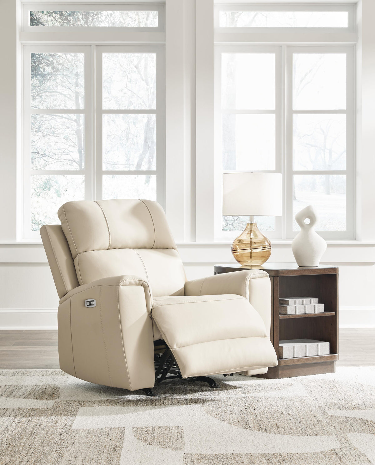 Dahlmoore Power Rocker Recliner Leather