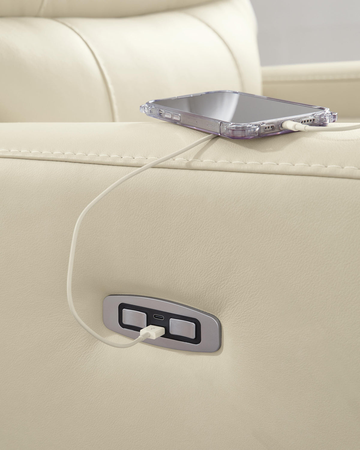 Pennacle Pier PWR Recliner/ADJ Headrest Leather