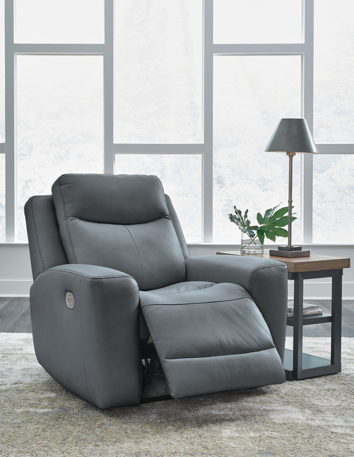 Mindanao PWR Recliner/ADJ Headrest Leather
