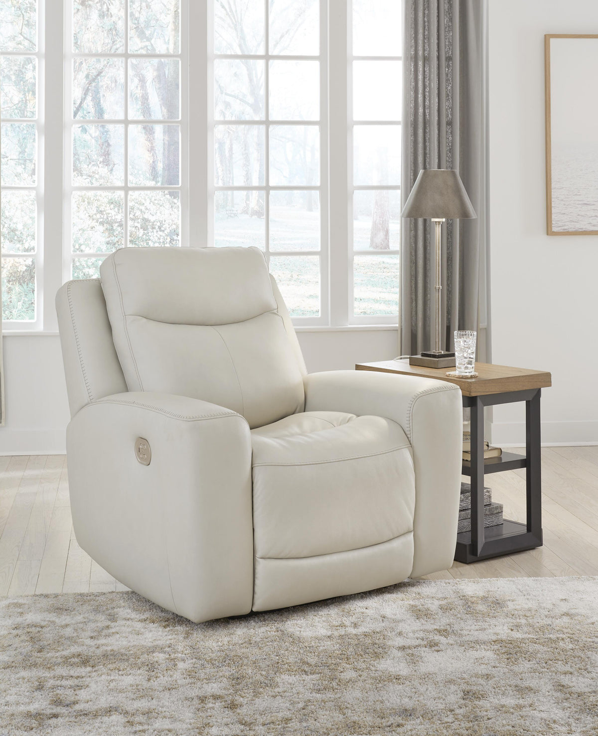Mindanao PWR Recliner/ADJ Headrest Leather