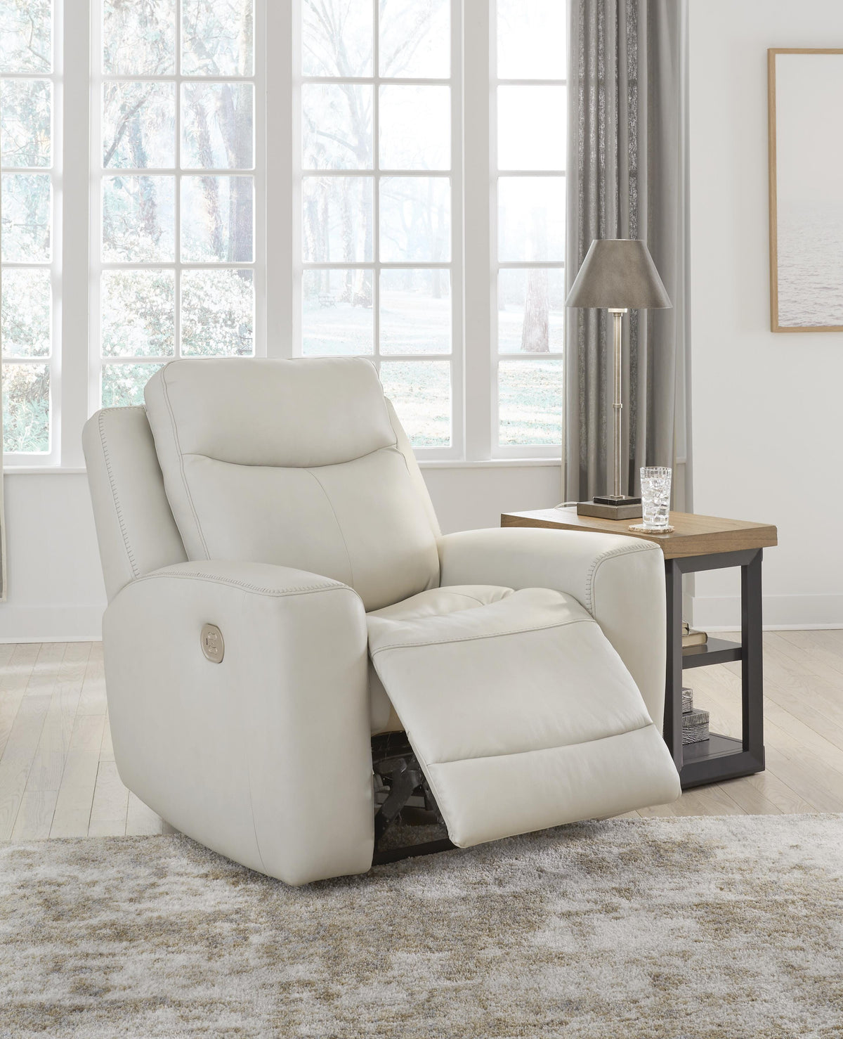 Mindanao PWR Recliner/ADJ Headrest Leather