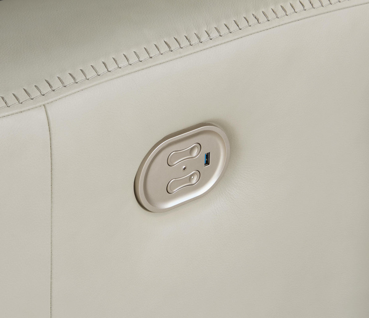 Mindanao PWR Recliner/ADJ Headrest Leather