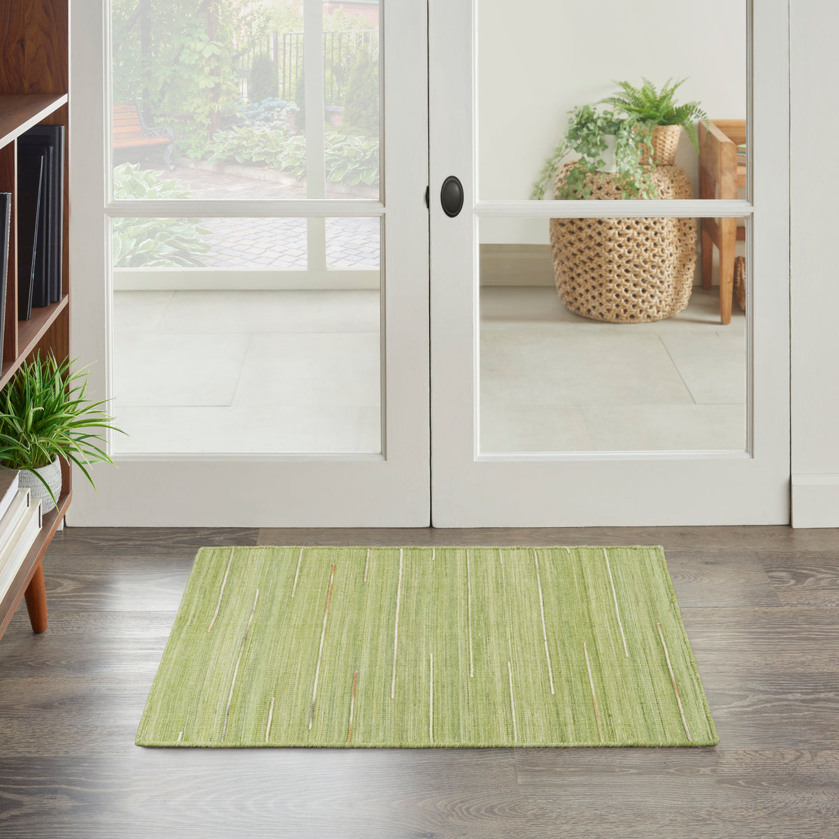 Interweave IWV01 Green Rug - room scene