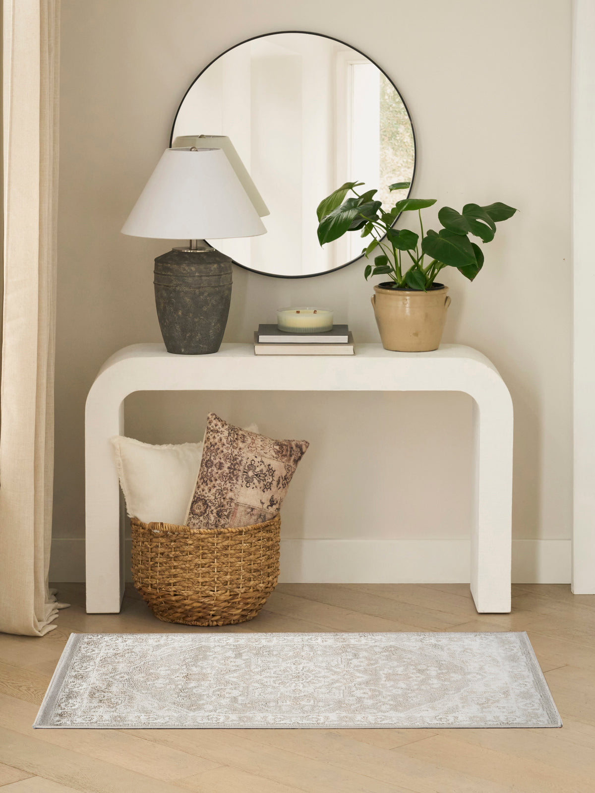 Dekor DEK08 Light Grey Rug - room scene