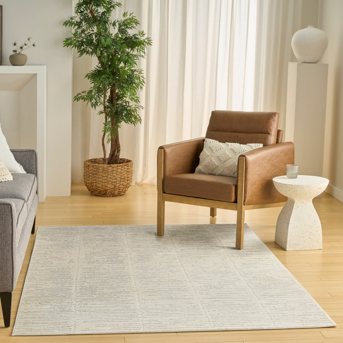 Ivory Hues IVH02 Ivory Grey Rug - room scene