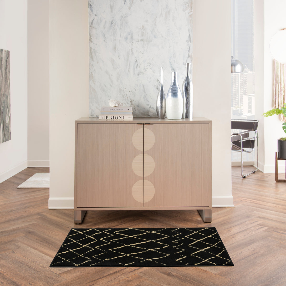 Grafix GRF04 Black Rug - room scene