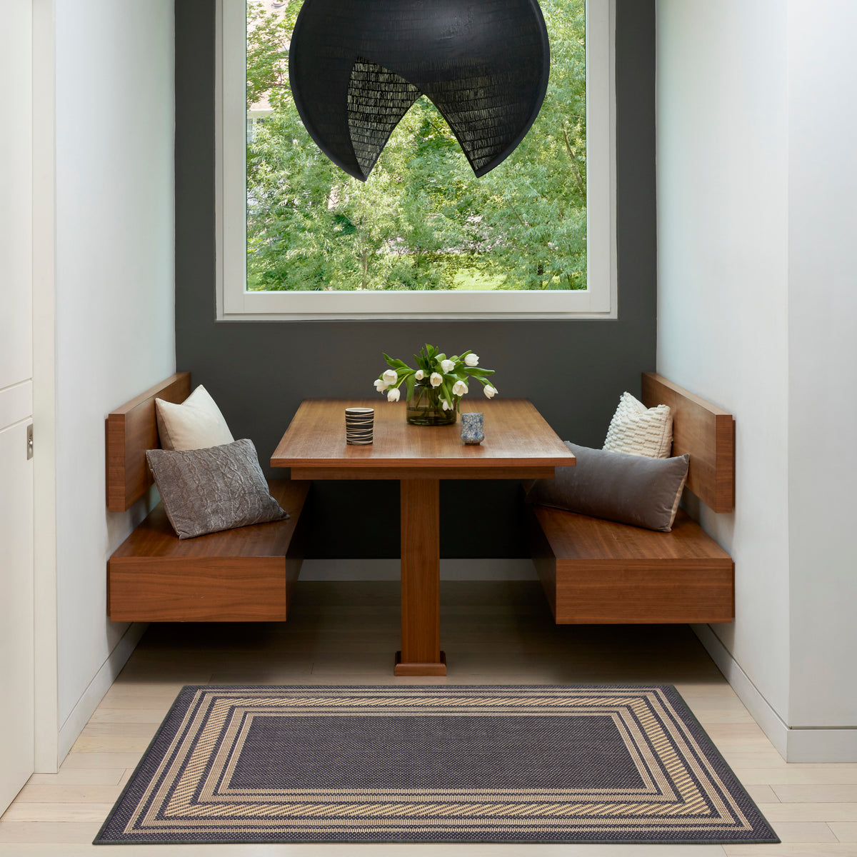 Horizon Indoor/Outdoor HOZ03 Charcoal Rug - room scene