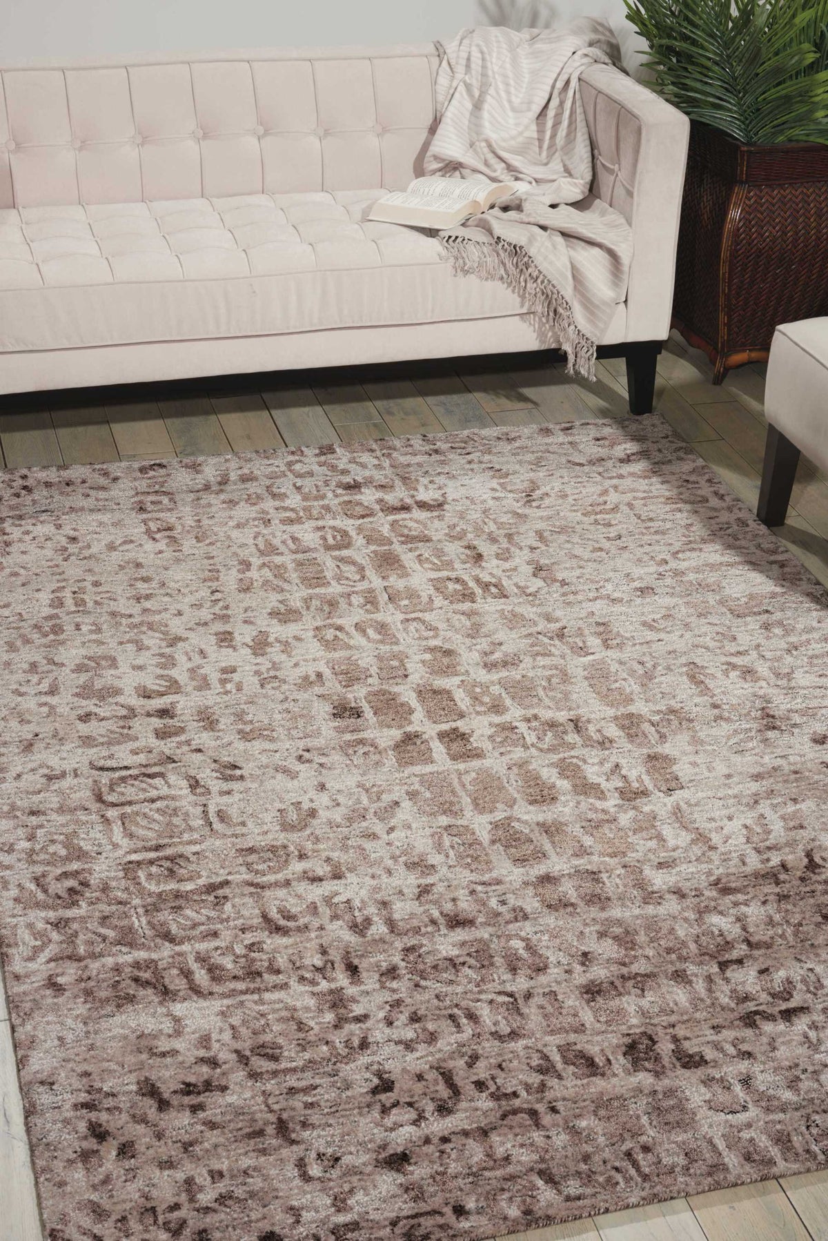 Gemstone GEM06 Smoky Quartz Rug - room scene