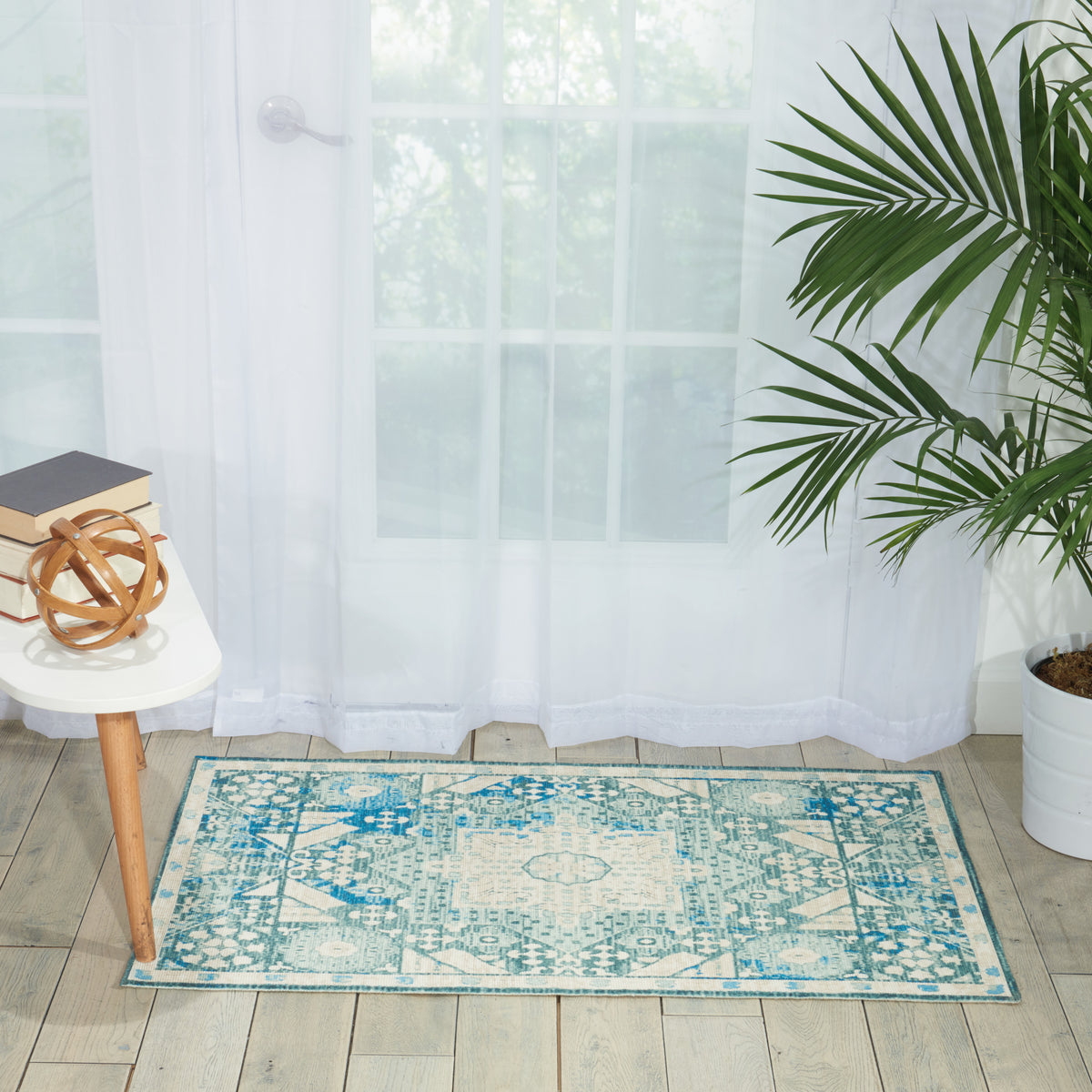 Madera MAD03 Teal Rug - room scene