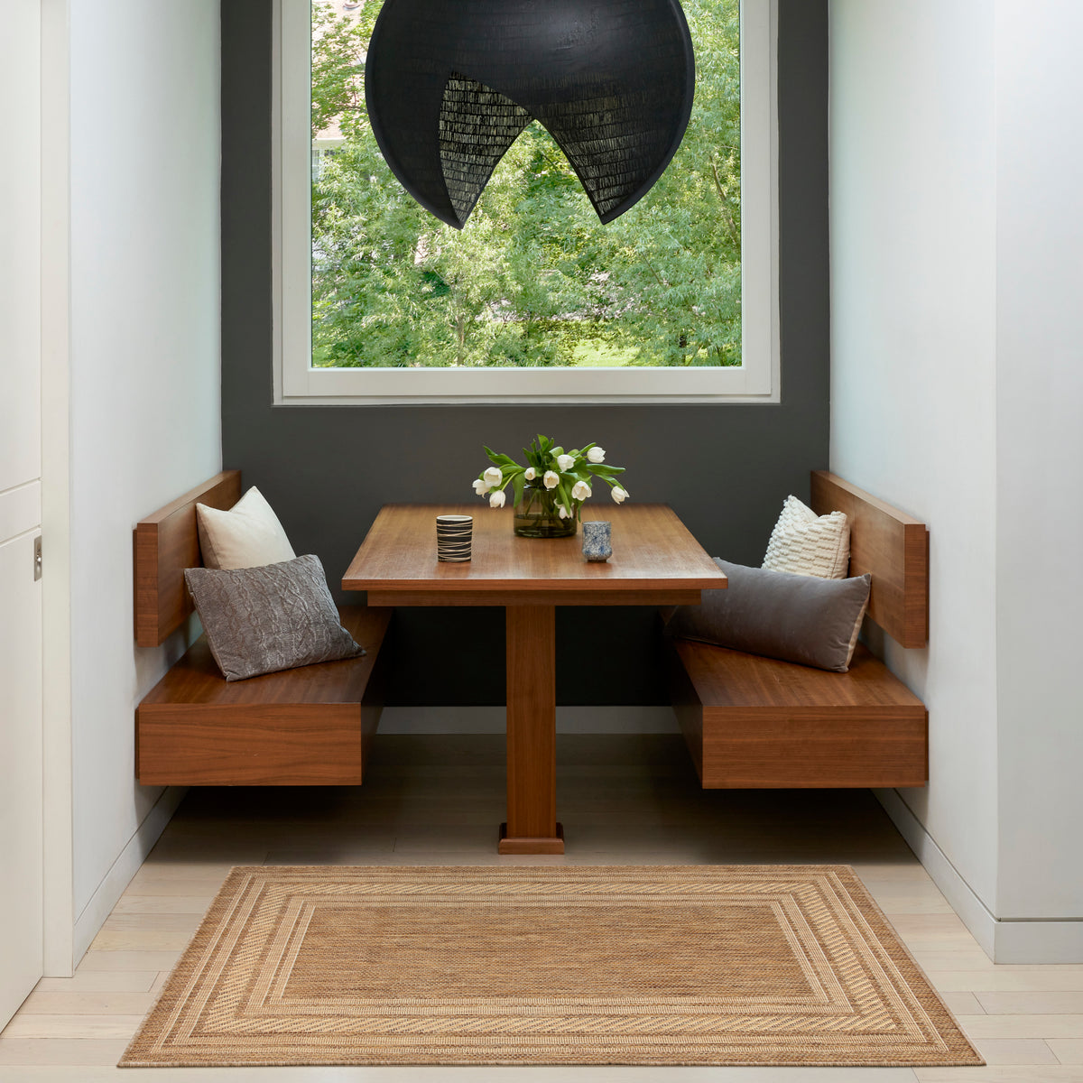 Horizon Indoor/Outdoor HOZ03 Natural Rug - room scene