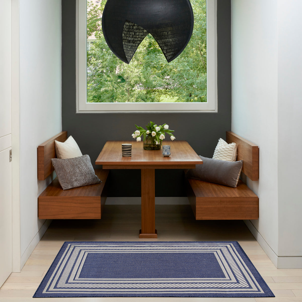 Horizon Indoor/Outdoor HOZ03 Navy Rug - room scene