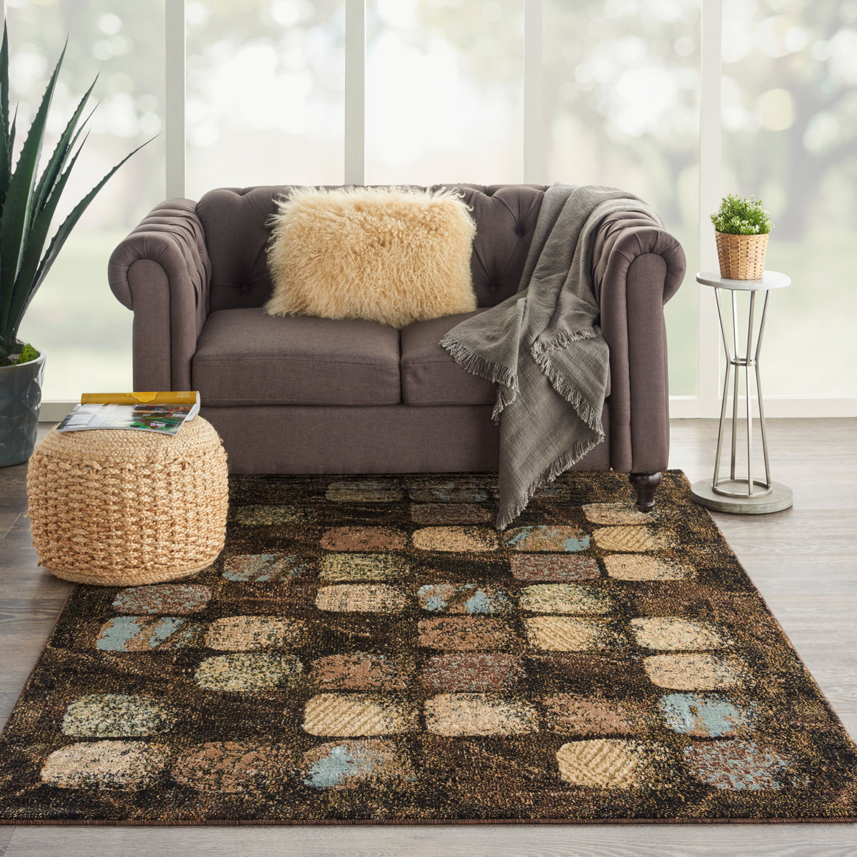 Modesto MDS01 Charcoal Rug - room scene