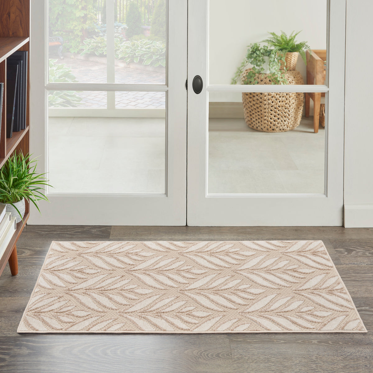 Aloha ALH35 Ivory Grey Rug - room scene