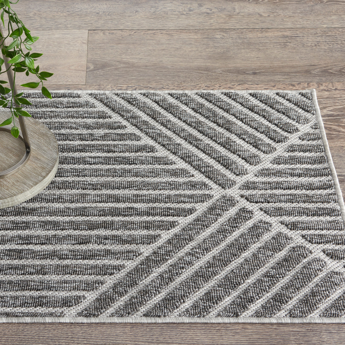 Cozumel CZM05 Dark Grey Rug - room scene
