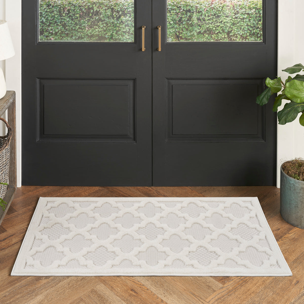 Easy Care NES01 Ivory White Rug - room scene