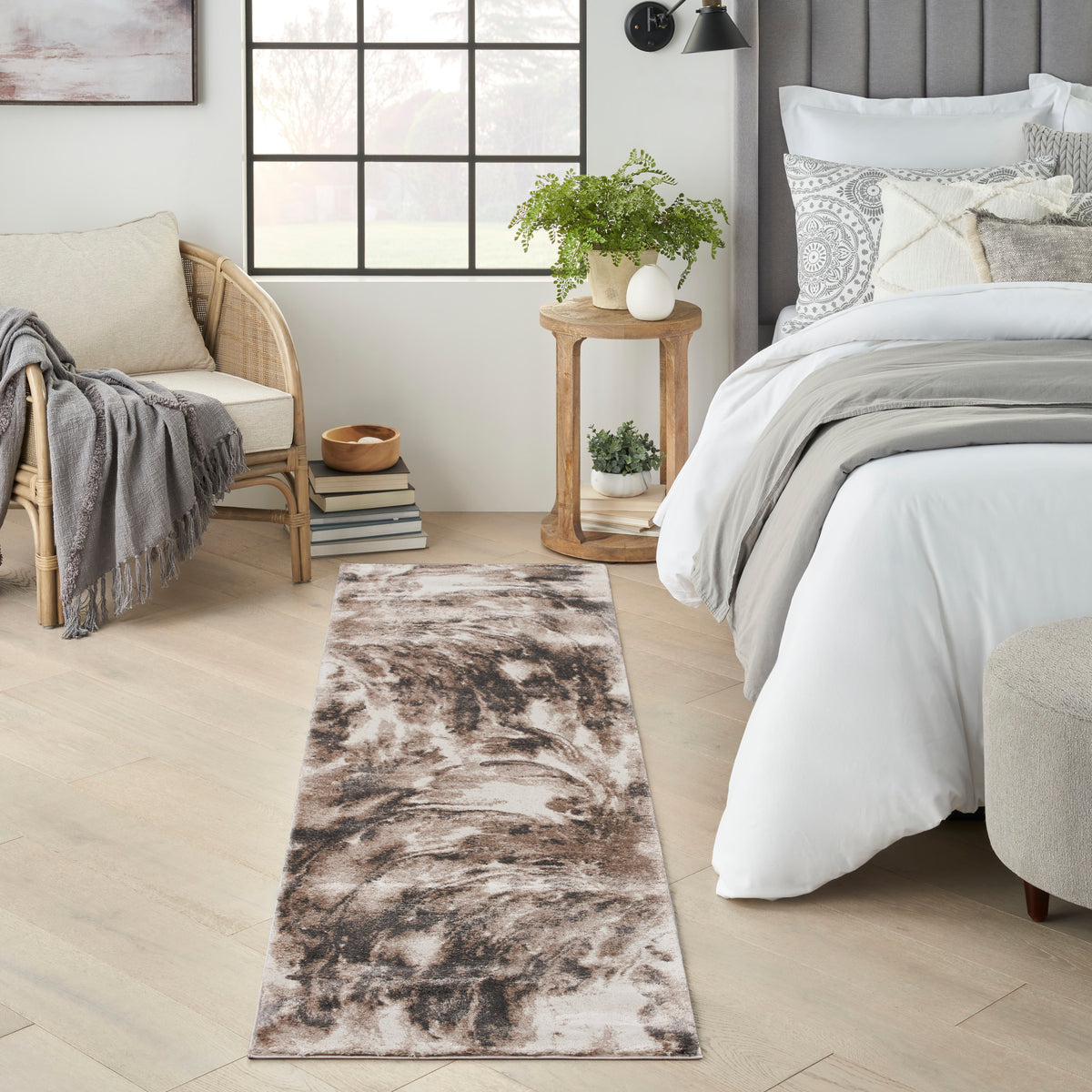 American Manor AMR03 Ivory Mocha Rug - room scene