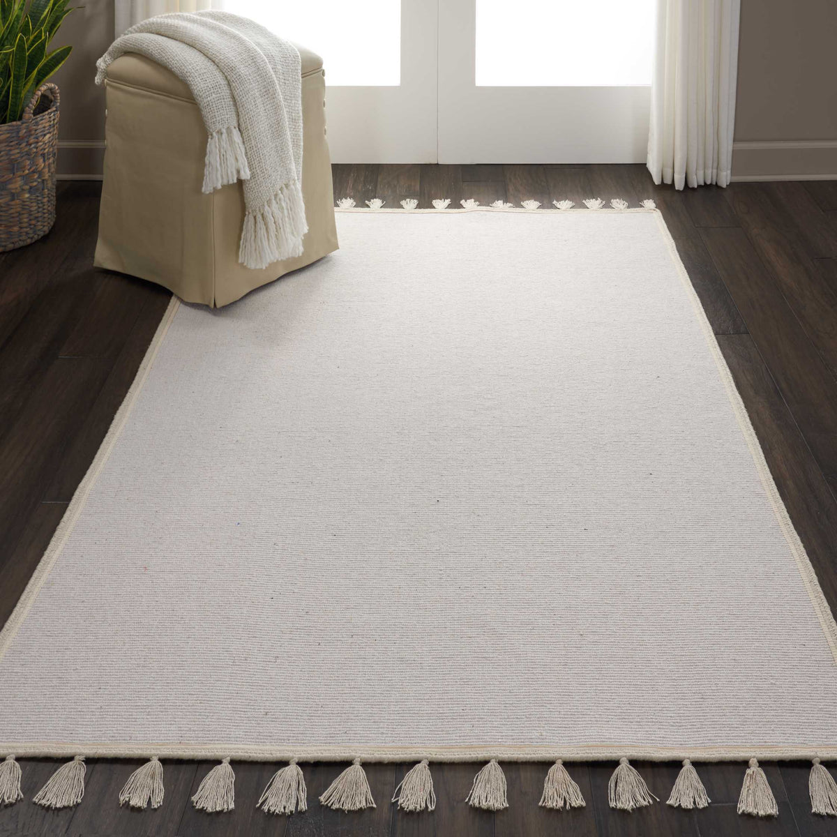 Otto DS600 Ivory Rug - room scene