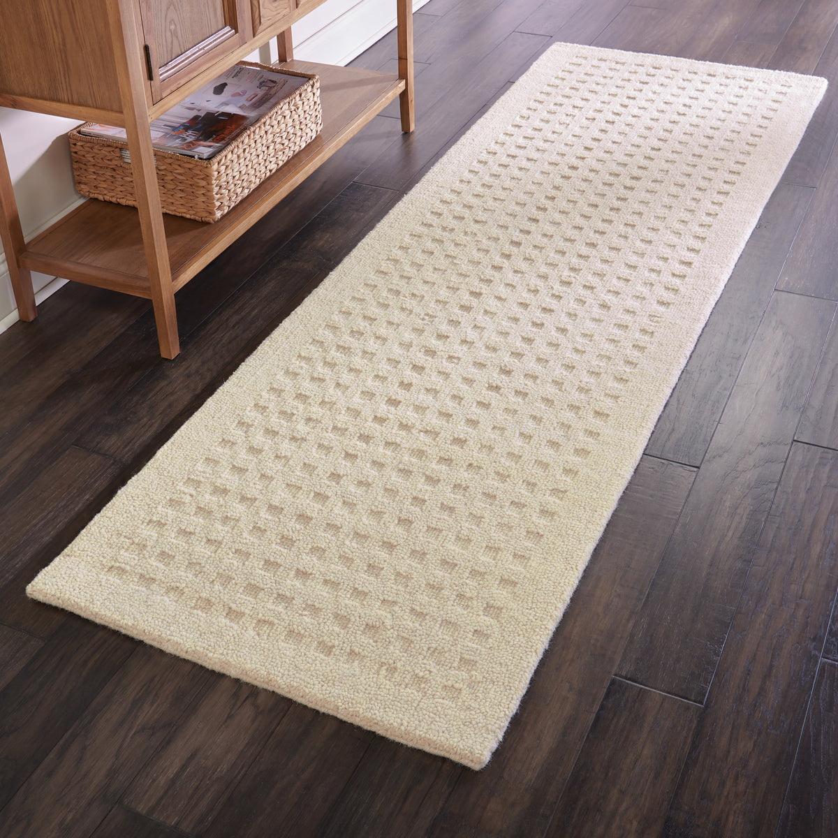Marana MNN01 Ivory Rug - room scene