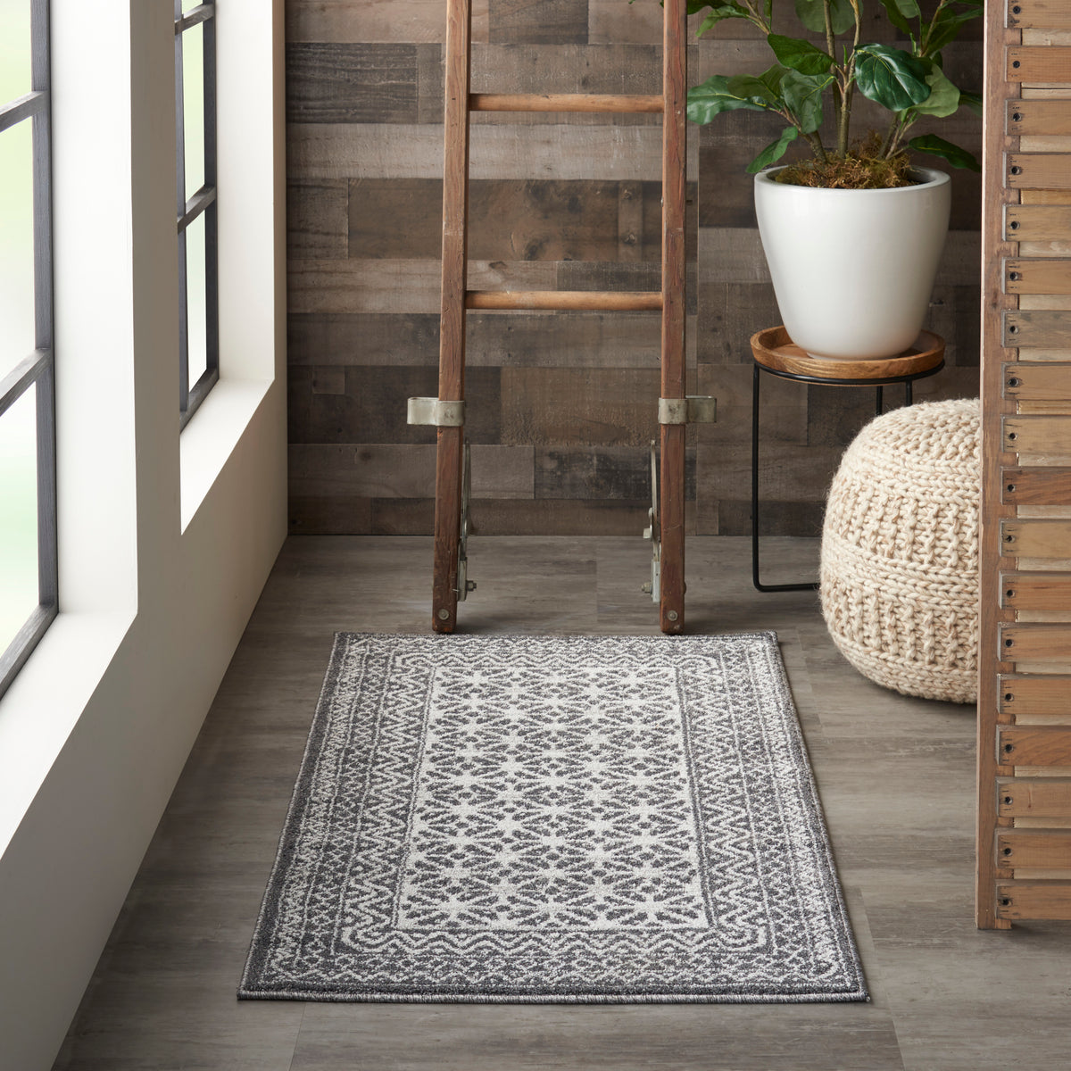 Palermo PMR02 Charcoal Silver Rug - room scene