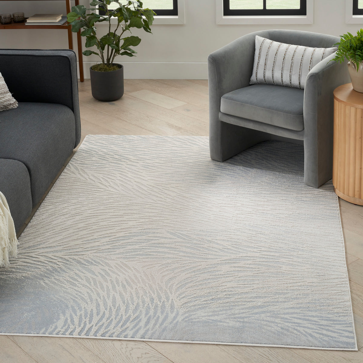 Lillian LIL04 Ivory Grey Rug - room scene