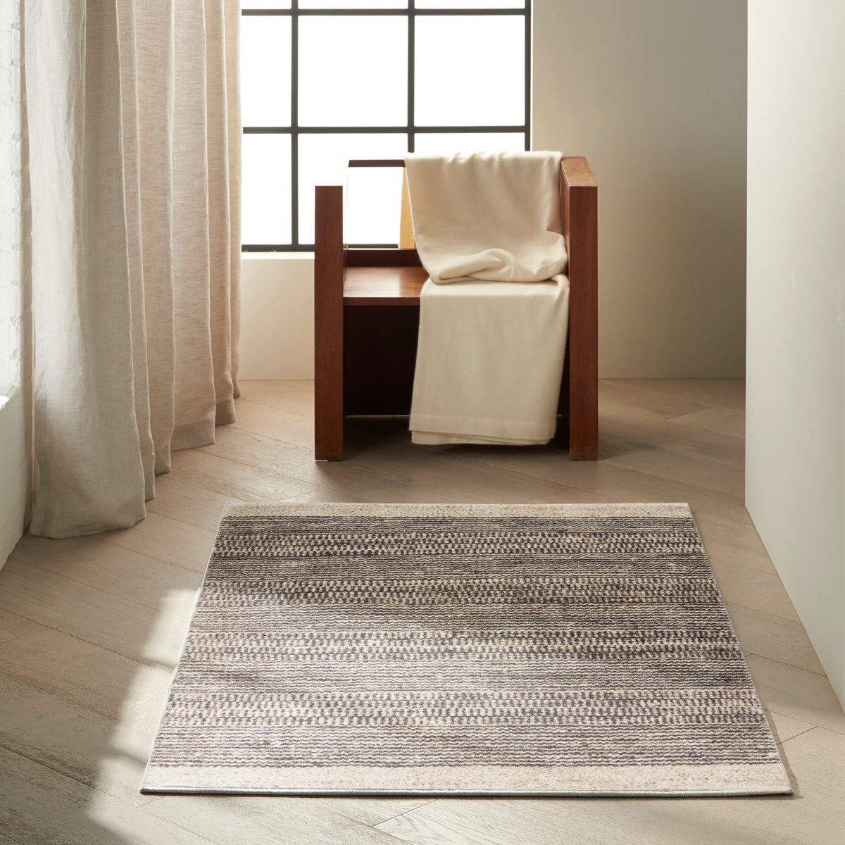 Etched CK72 Ivory Grey Rug - room scene