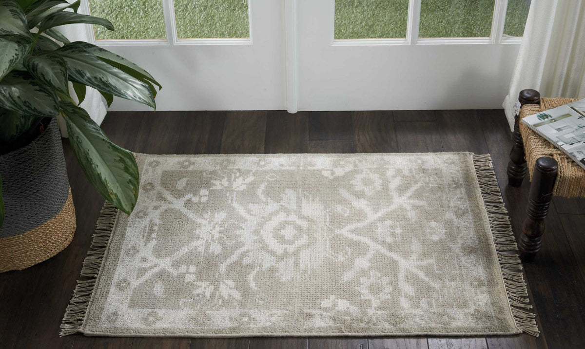 Elan ELN05 Grey Rug - room scene