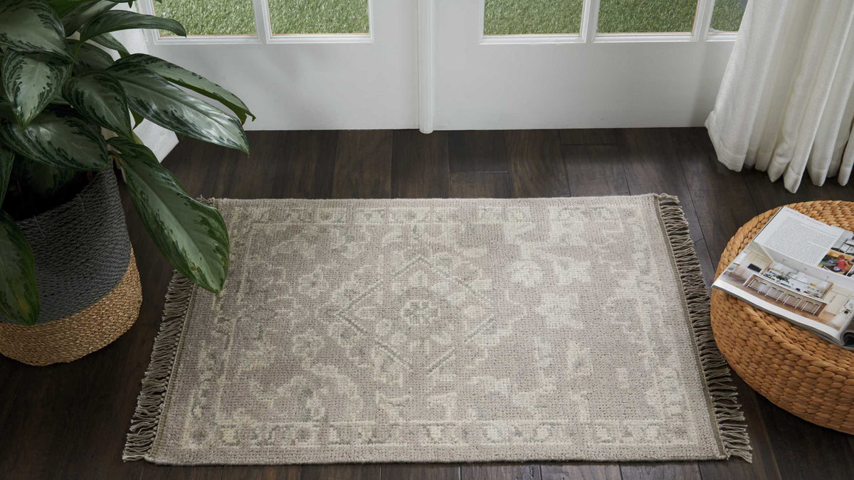 Elan ELN03 Silver Rug - room scene