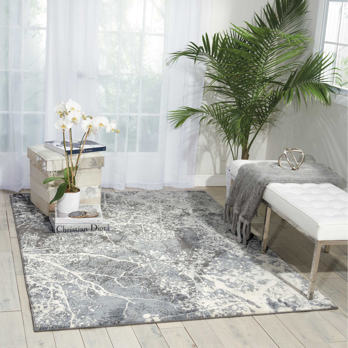Maxell MAE11 Grey Rug - room scene