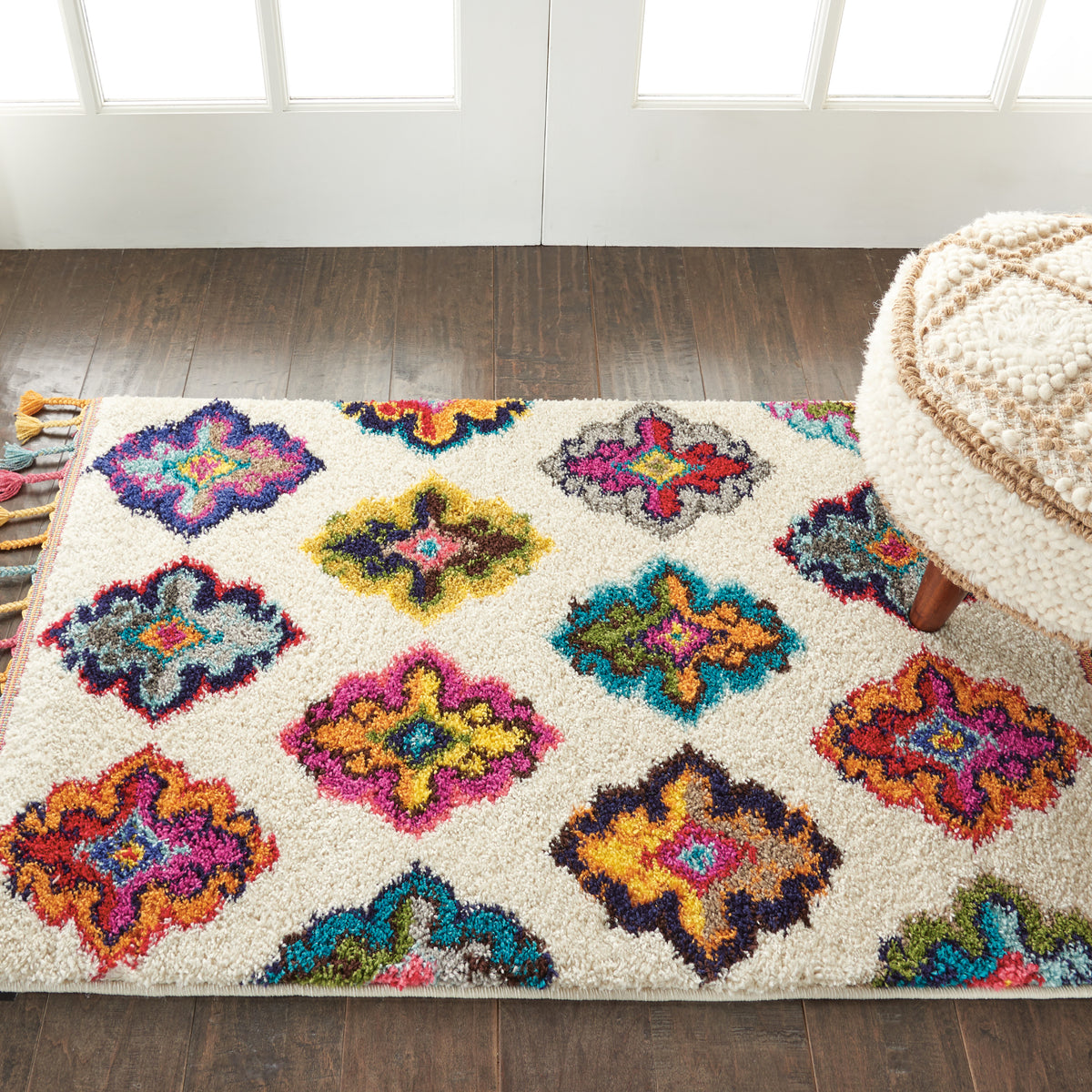 Nomad NMD06 Ivory Multicolor Rug - room scene