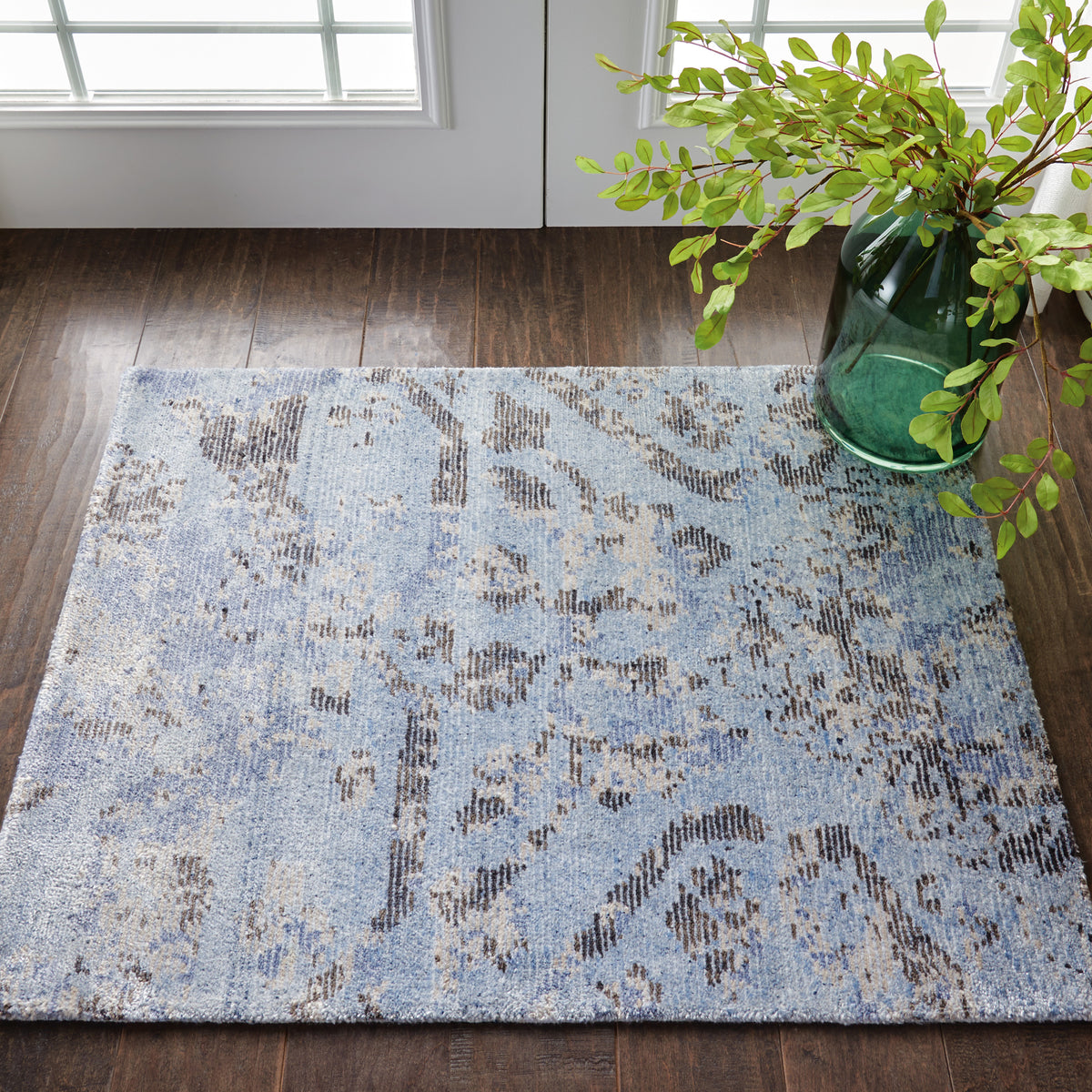 Lucent LCN01 Sky Rug - room scene